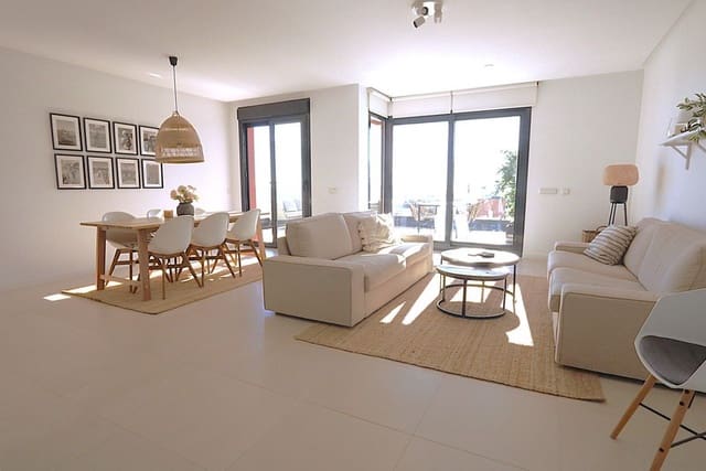 2 slaapkamer Penthouse te koop in Carvajal, Fuengirola met zwembad garage - € 799.000 (Ref: 9935944)