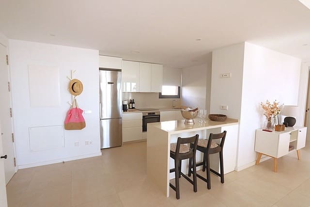 2 slaapkamer Penthouse te koop in Carvajal, Fuengirola met zwembad garage - € 799.000 (Ref: 9935944)