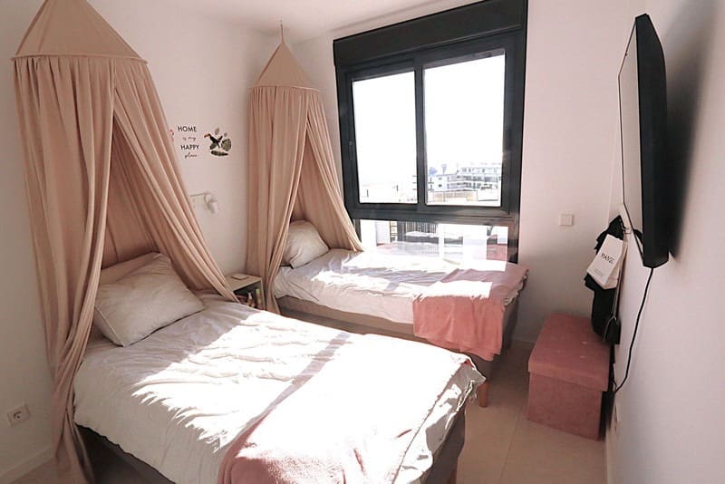 2 slaapkamer Penthouse te koop in Carvajal met zwembad garage - € 799.000 (Ref: 9935944)