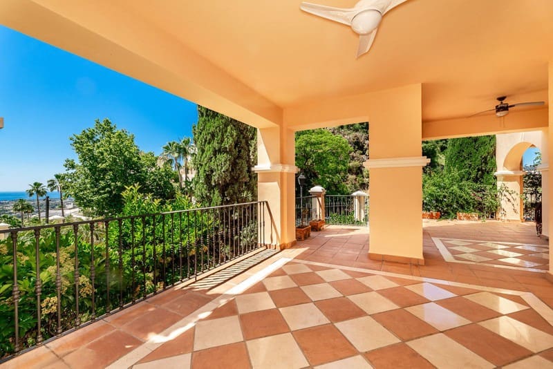 3 slaapkamer Appartement te koop in La Quinta met zwembad - € 899.000 (Ref: 9935947)