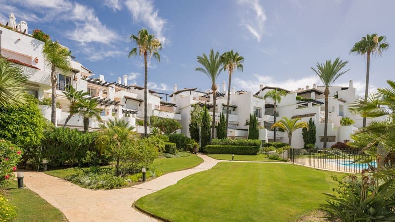 Apartamento Playa de 3 habitaciones en Costalita en venta con piscina garaje - 1.695.000 € (Ref: 9935948)