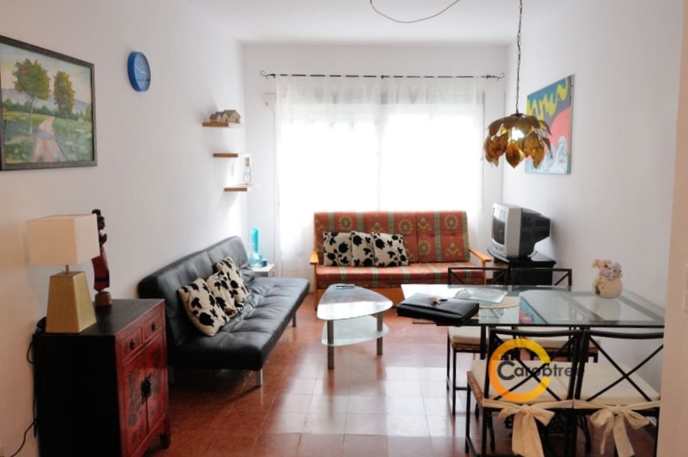 6 soveværelse Byhus til salg i Vinaros - € 250.000 (Ref: 3515533)