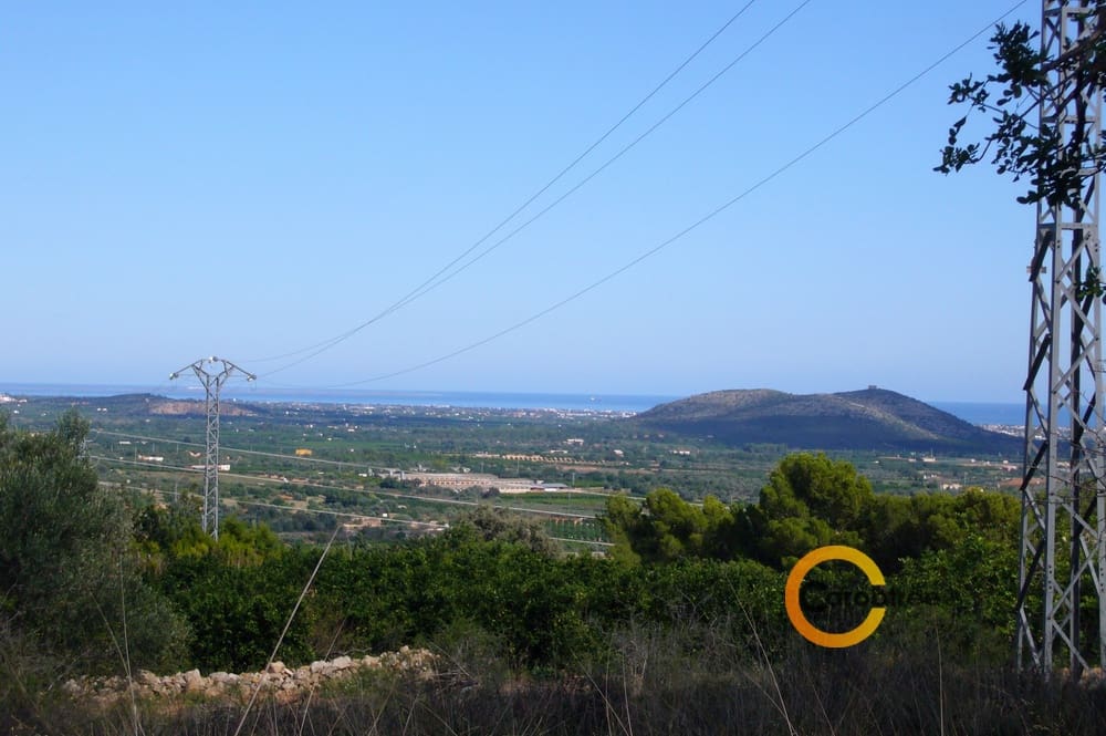 Grunde uden byggetilladelser til salg i Calig - € 65.000 (Ref: 3515556)