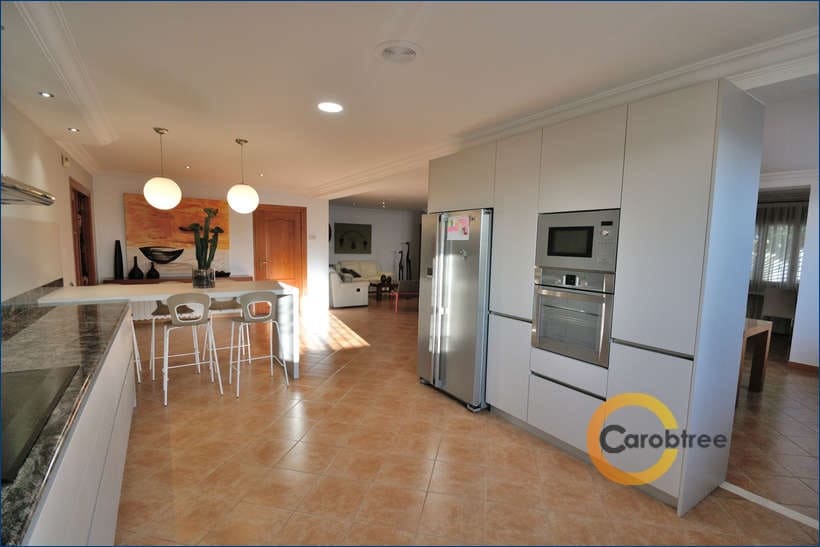 5 soveværelse Villa til salg i Benicarlo med swimmingpool - € 550.000 (Ref: 5069725)