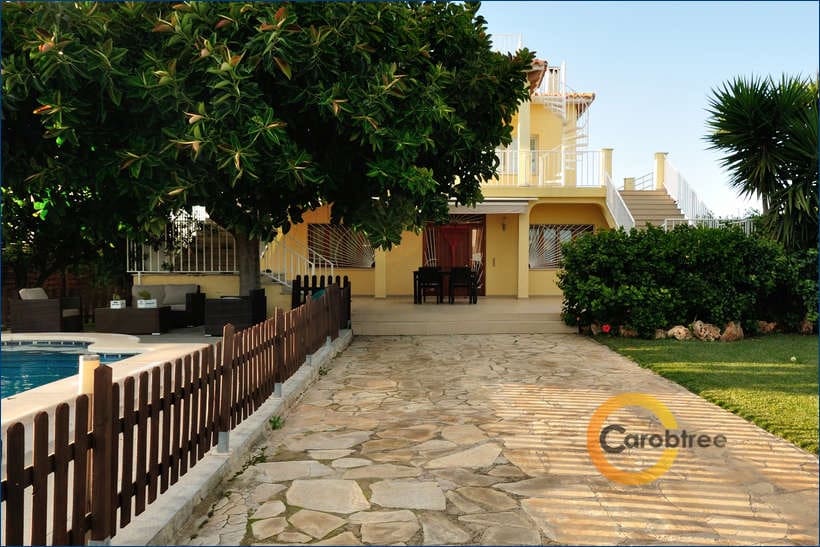 5 soveværelse Villa til salg i Benicarlo med swimmingpool - € 550.000 (Ref: 5069725)