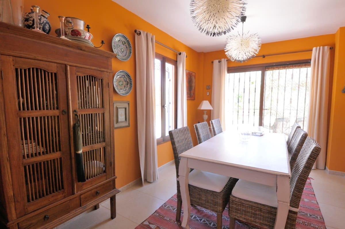 5 soveværelse Villa til salg i Cervera del Maestre / Cervera del Maestrat med swimmingpool garage - € 1.200.000 (Ref: 8715833)