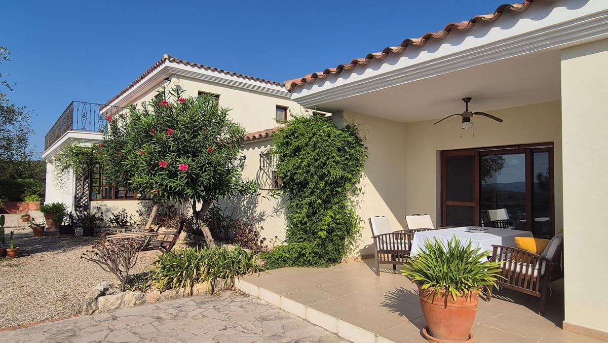 5 sypialnia Willa na sprzedaż w Cervera del Maestre / Cervera del Maestrat z basenem garażem - 1 200 000 € (Ref: 8715833)