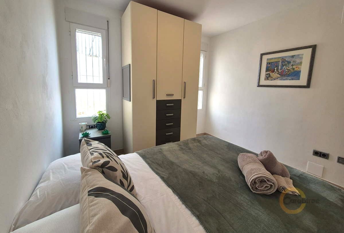 3 bedroom Semi-detached Villa for sale in Peniscola with pool garage - € 225,000 (Ref: 9843973)