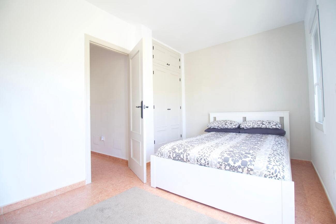 Chalet de 3 habitaciones en La Pinilla en venta con garaje - 169.995 € (Ref: 10034263)