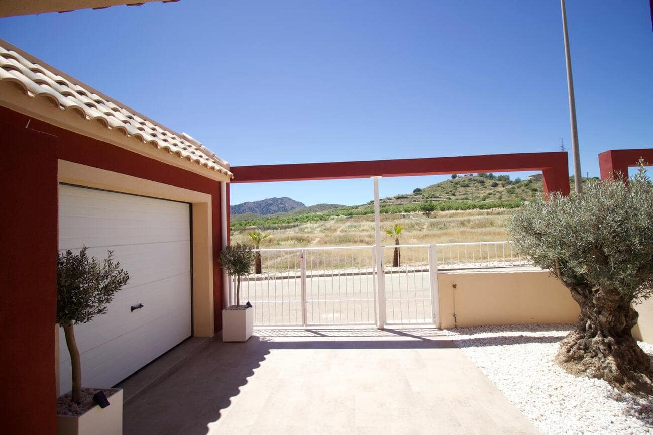 Chalet de 3 habitaciones en La Pinilla en venta con garaje - 169.995 € (Ref: 10034263)