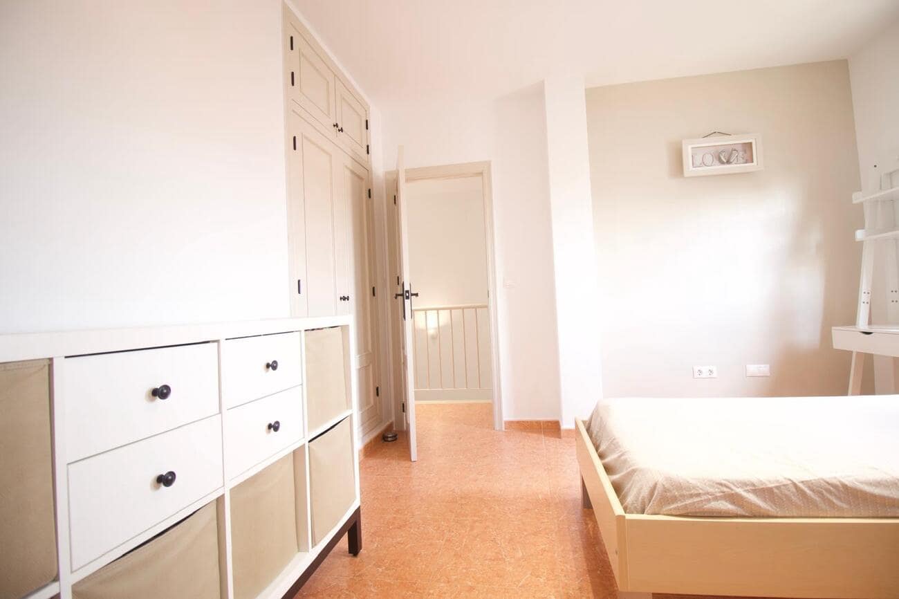 Chalet de 3 habitaciones en La Pinilla en venta con garaje - 169.995 € (Ref: 10034263)