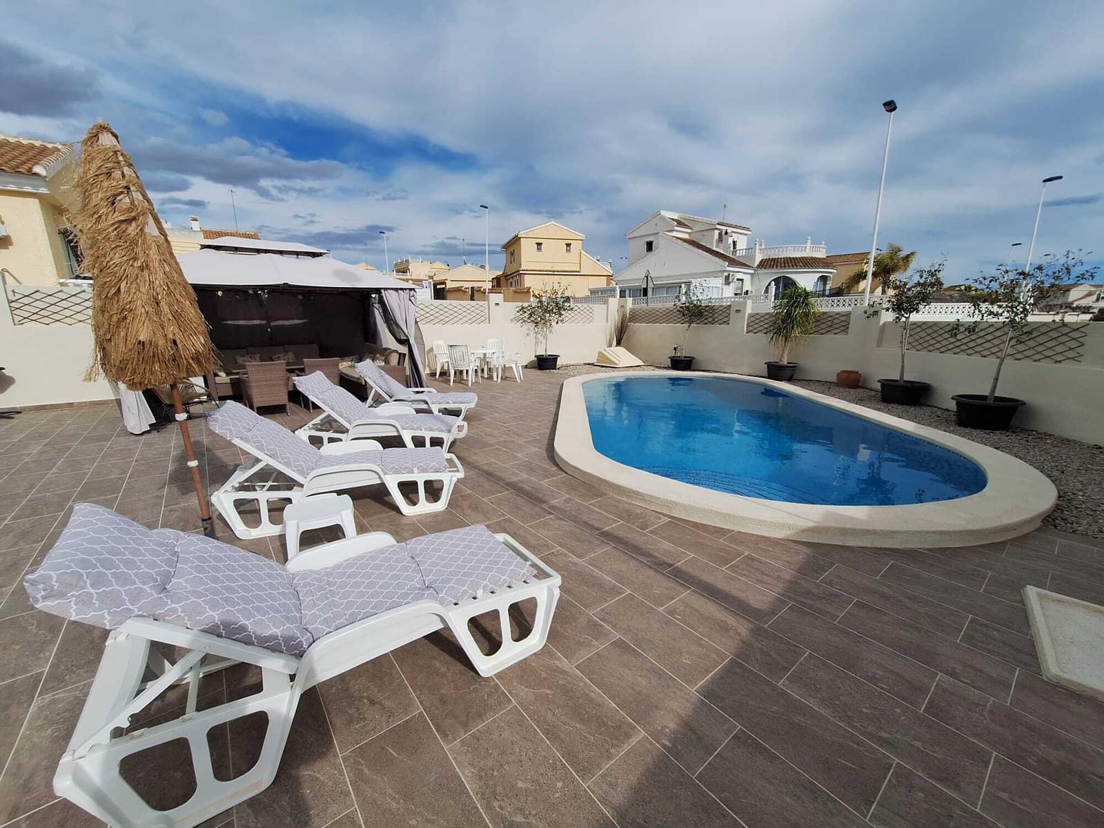 4 slaapkamer Villa te koop in Mazarron met zwembad garage - € 299.995 (Ref: 10154374)