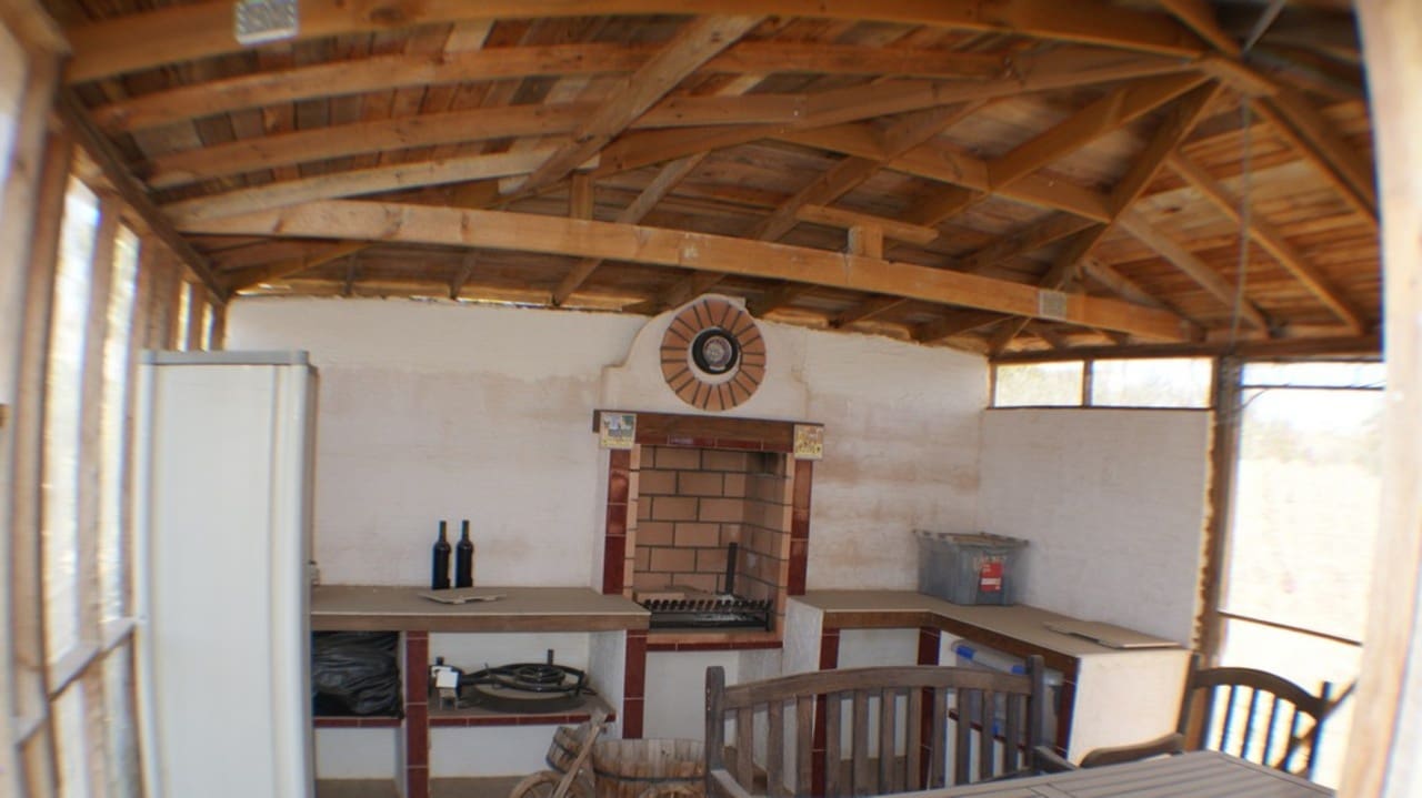 7 soveværelse Finca/Landehus til salg i La Pinilla med swimmingpool garage - € 299.950 (Ref: 2889824)