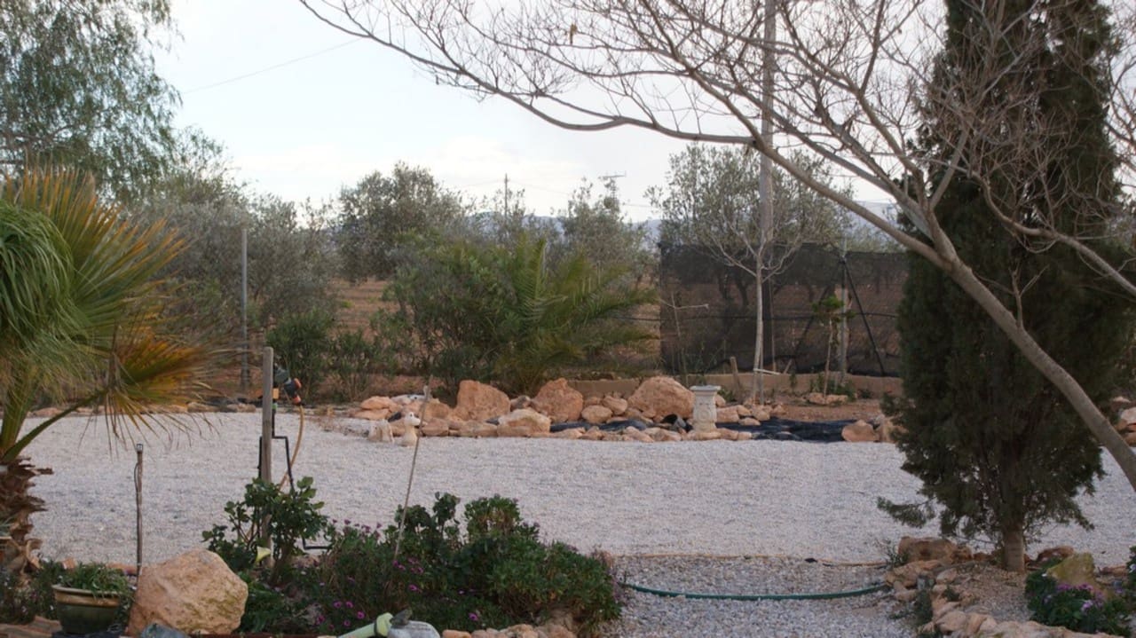 7 soveværelse Finca/Landehus til salg i La Pinilla med swimmingpool garage - € 299.950 (Ref: 2889824)