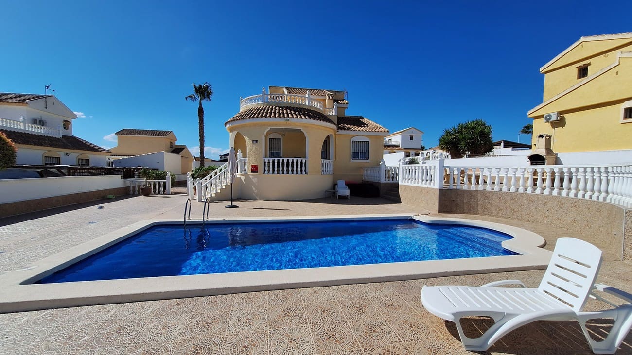 3 slaapkamer Villa te huur in Camposol met zwembad garage - € 1.100 (Ref: 3297040)