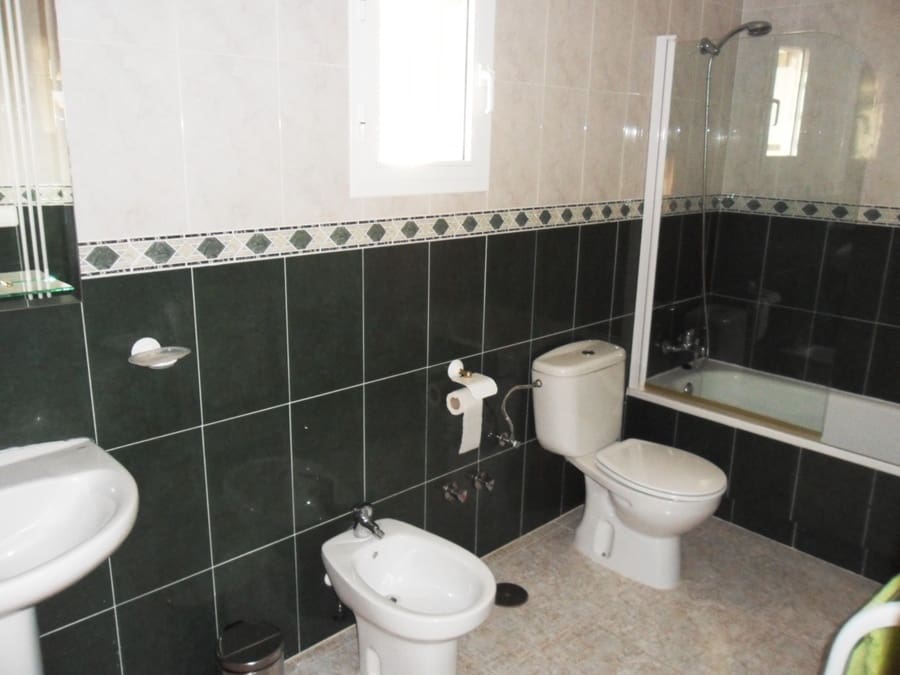 3 bedroom Villa for rent in Camposol with pool - € 750 (Ref: 3543763)