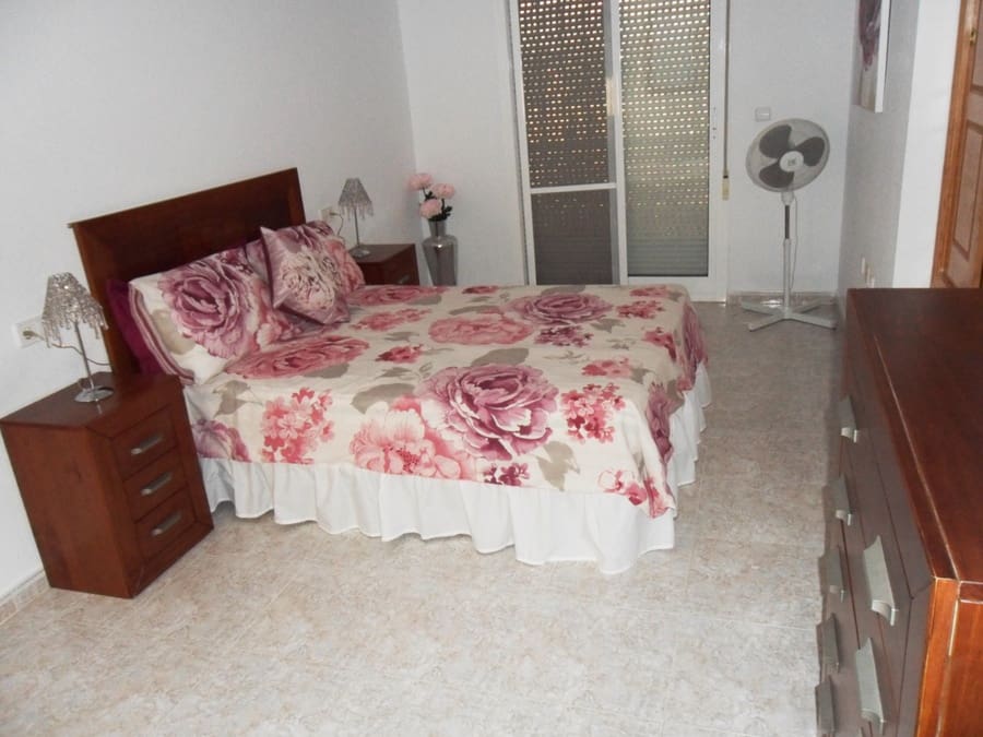 3 bedroom Villa for rent in Camposol with pool - € 750 (Ref: 3543763)