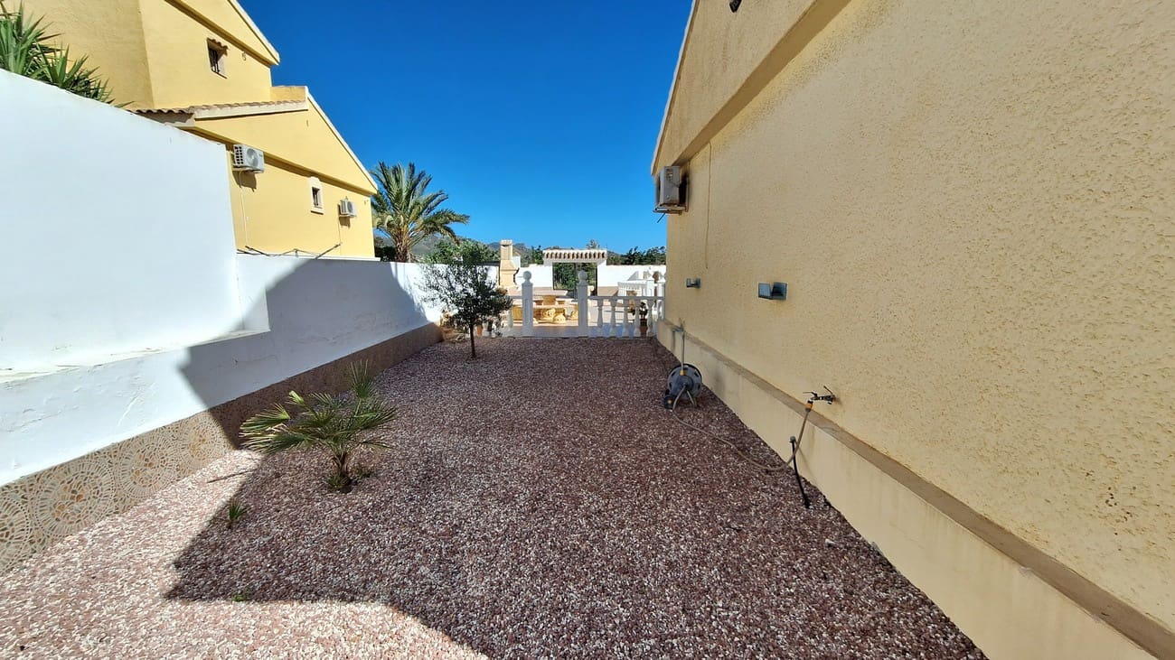 3 soveværelse Villa til leje i Camposol med swimmingpool garage - € 850 (Ref: 3543763)