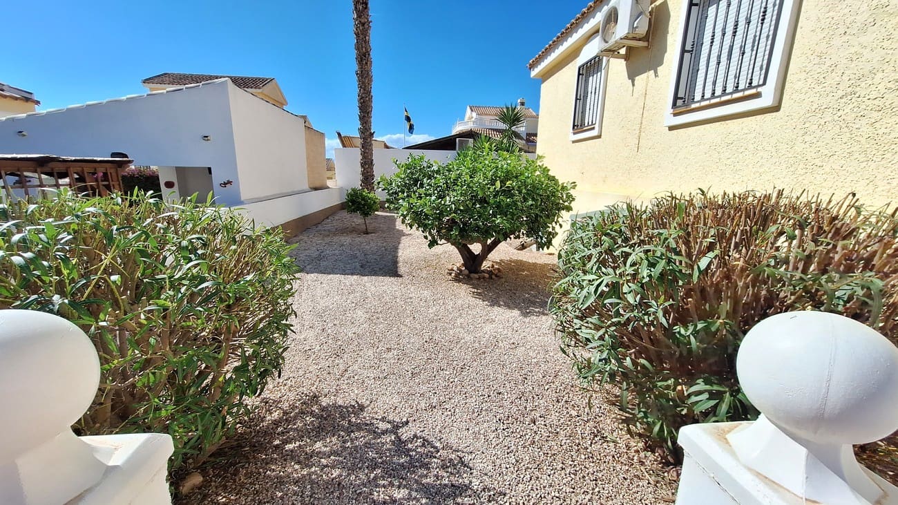 3 soveværelse Villa til leje i Camposol med swimmingpool garage - € 850 (Ref: 3543763)