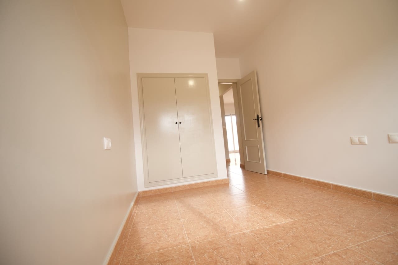 3 sypialnia Dom blizniak na sprzedaż w La Pinilla z garażem - 149 995 € (Ref: 7375566)