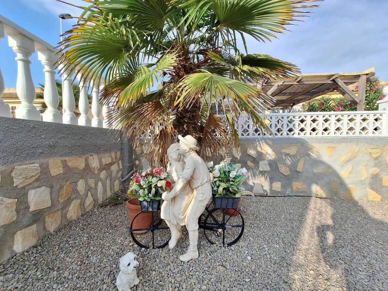 2 bedroom Villa for rent in Camposol with pool - € 650 (Ref: 8513932)