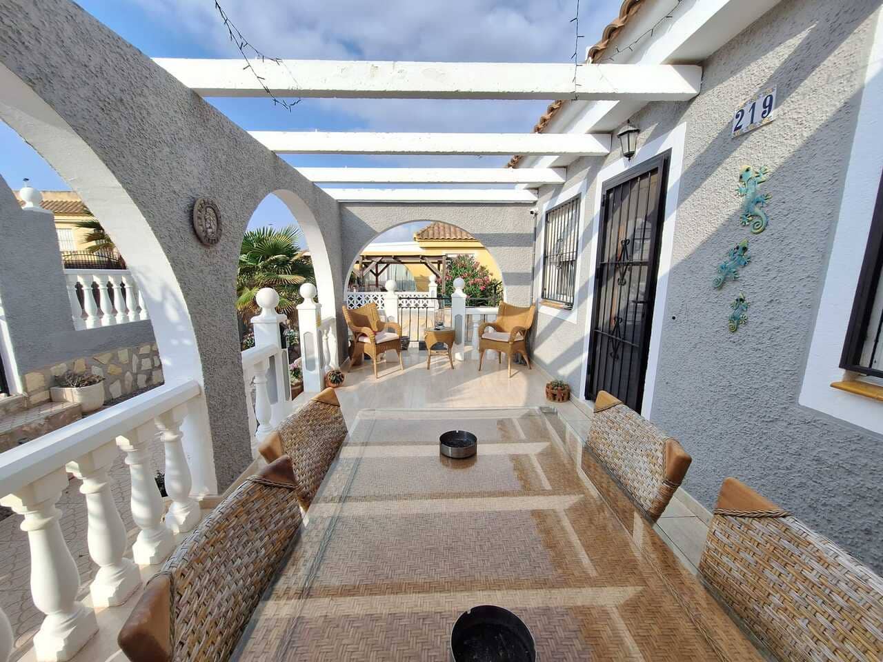 2 bedroom Villa for rent in Camposol with pool - € 650 (Ref: 8513932)