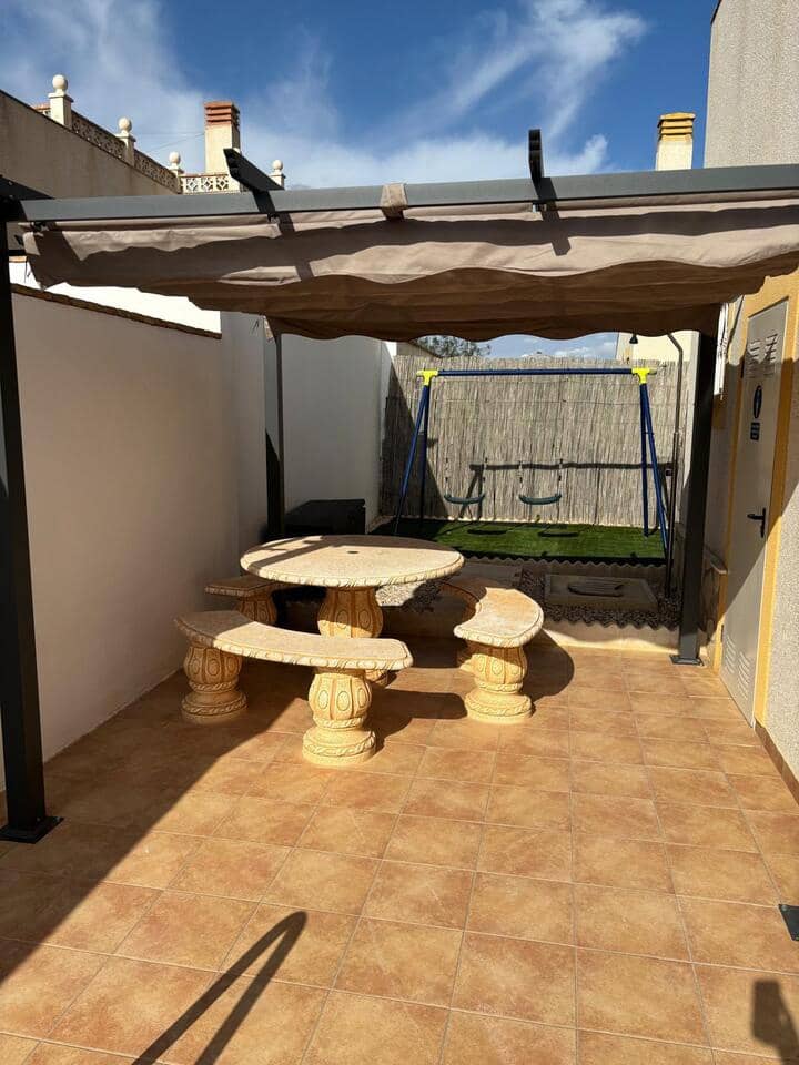 Villa/Maison de 2 chambres à louer à Camposol avec piscine - 650 € (Ref: 9000172)