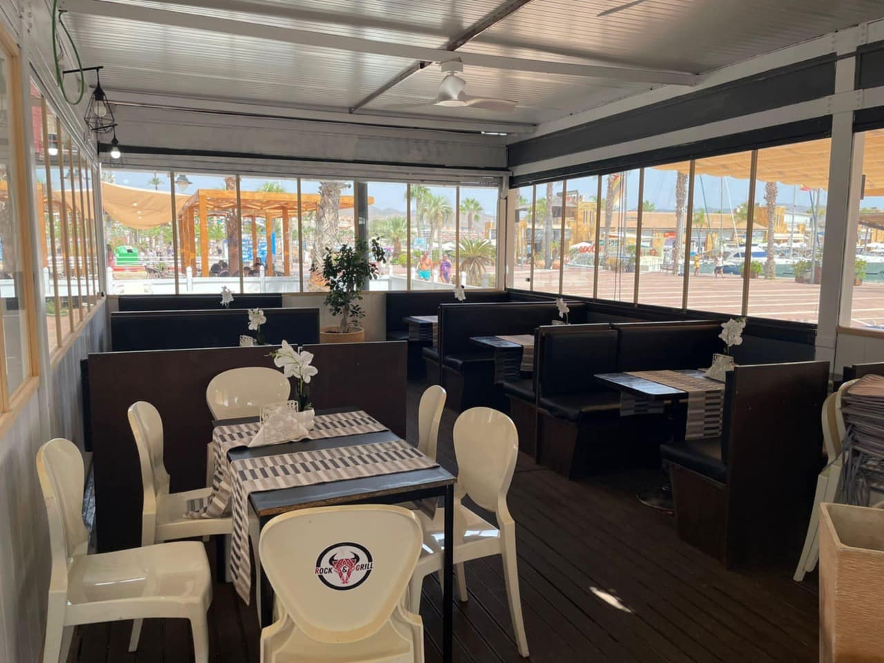 Commerciale in vendita in Puerto de Mazarron - 99.995 € (Rif: 9242072)