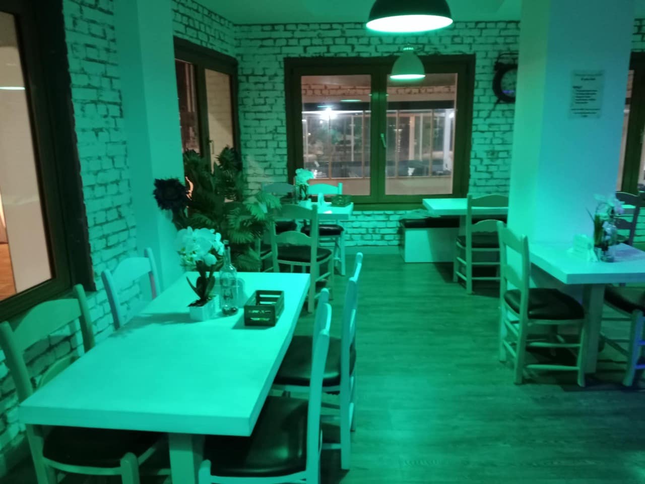 Commerciale in vendita in Puerto de Mazarron - 99.995 € (Rif: 9242072)