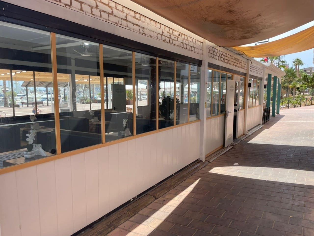 Commerciale in vendita in Puerto de Mazarron - 99.995 € (Rif: 9242072)