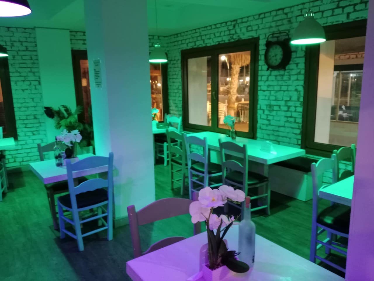 Commerciale in vendita in Puerto de Mazarron - 99.995 € (Rif: 9242072)