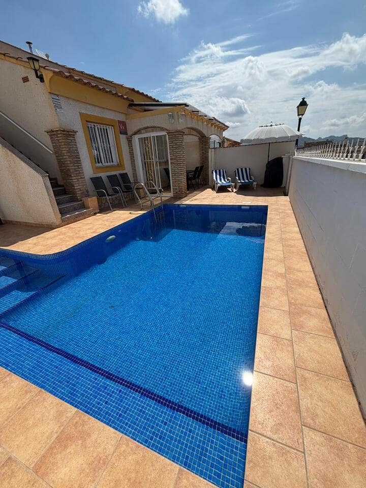 2 soveværelse Villa til leje i Camposol med swimmingpool - € 650 (Ref: 9925205)