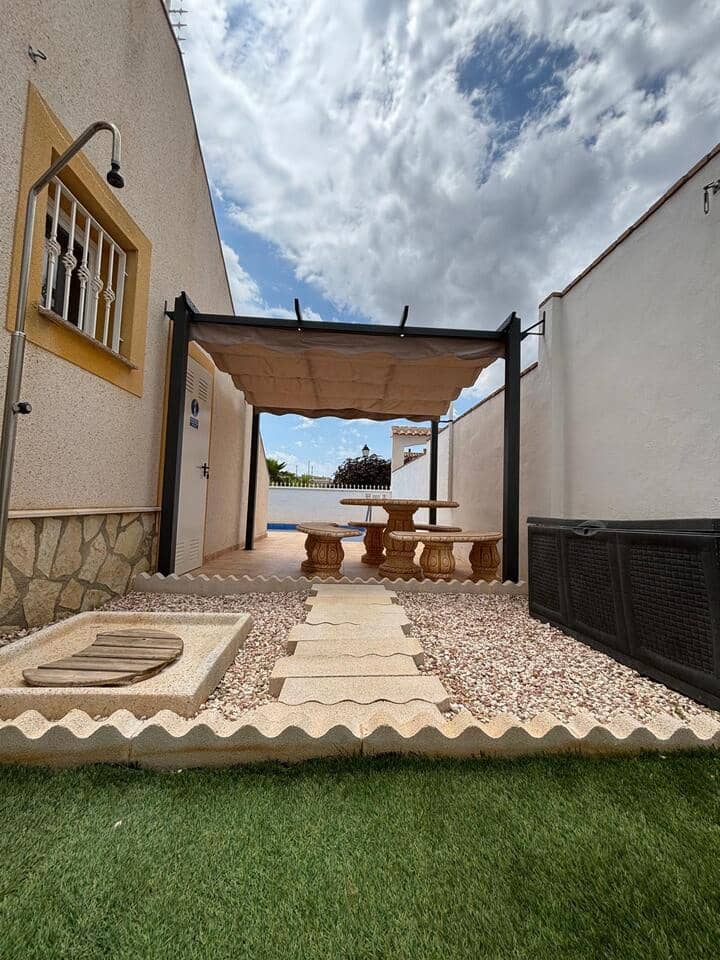 2 soveværelse Villa til leje i Camposol med swimmingpool - € 650 (Ref: 9925205)