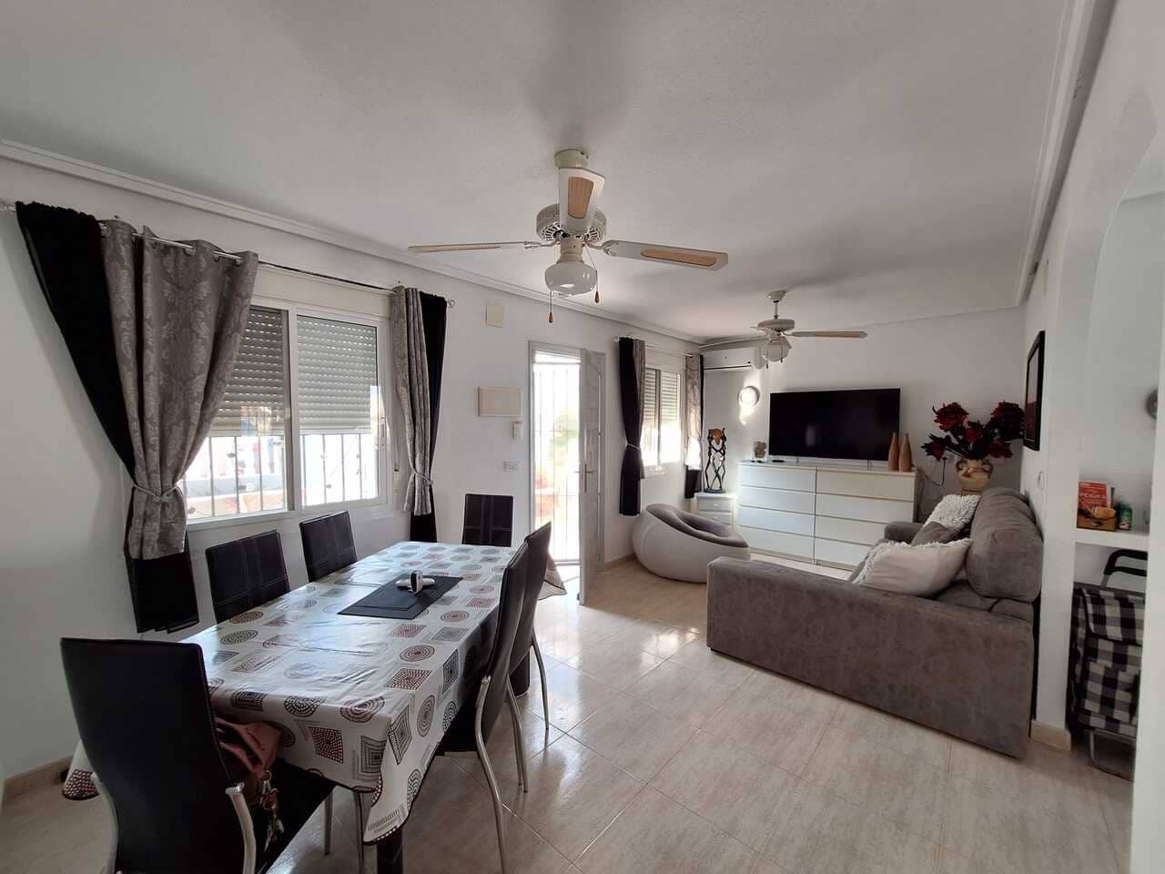 2 bedroom Villa for rent in Camposol with pool - € 750 (Ref: 9973798)