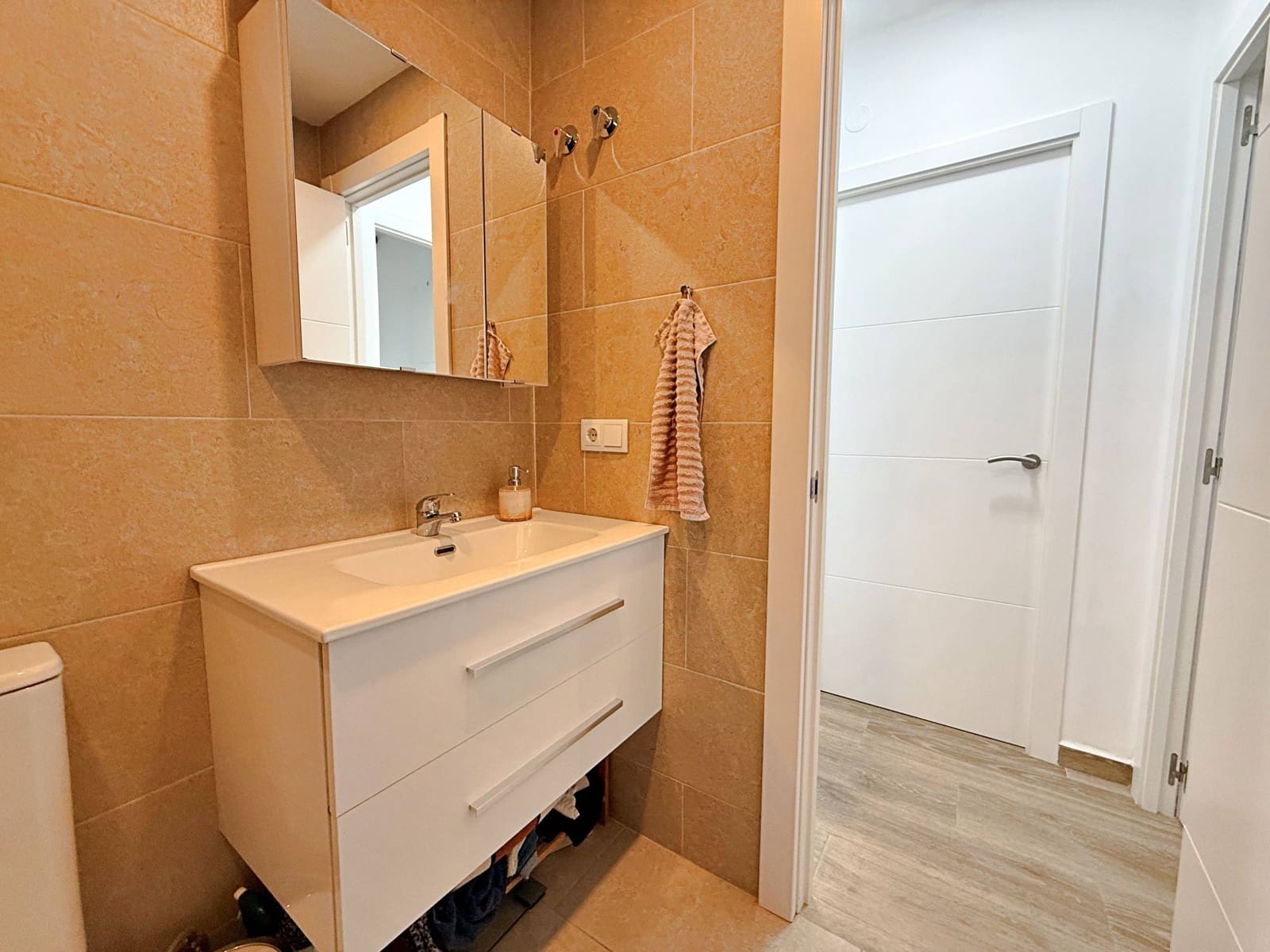 3 sovrum Lägenhet till salu i Nerja - 255 000 € (Ref: 10032050)