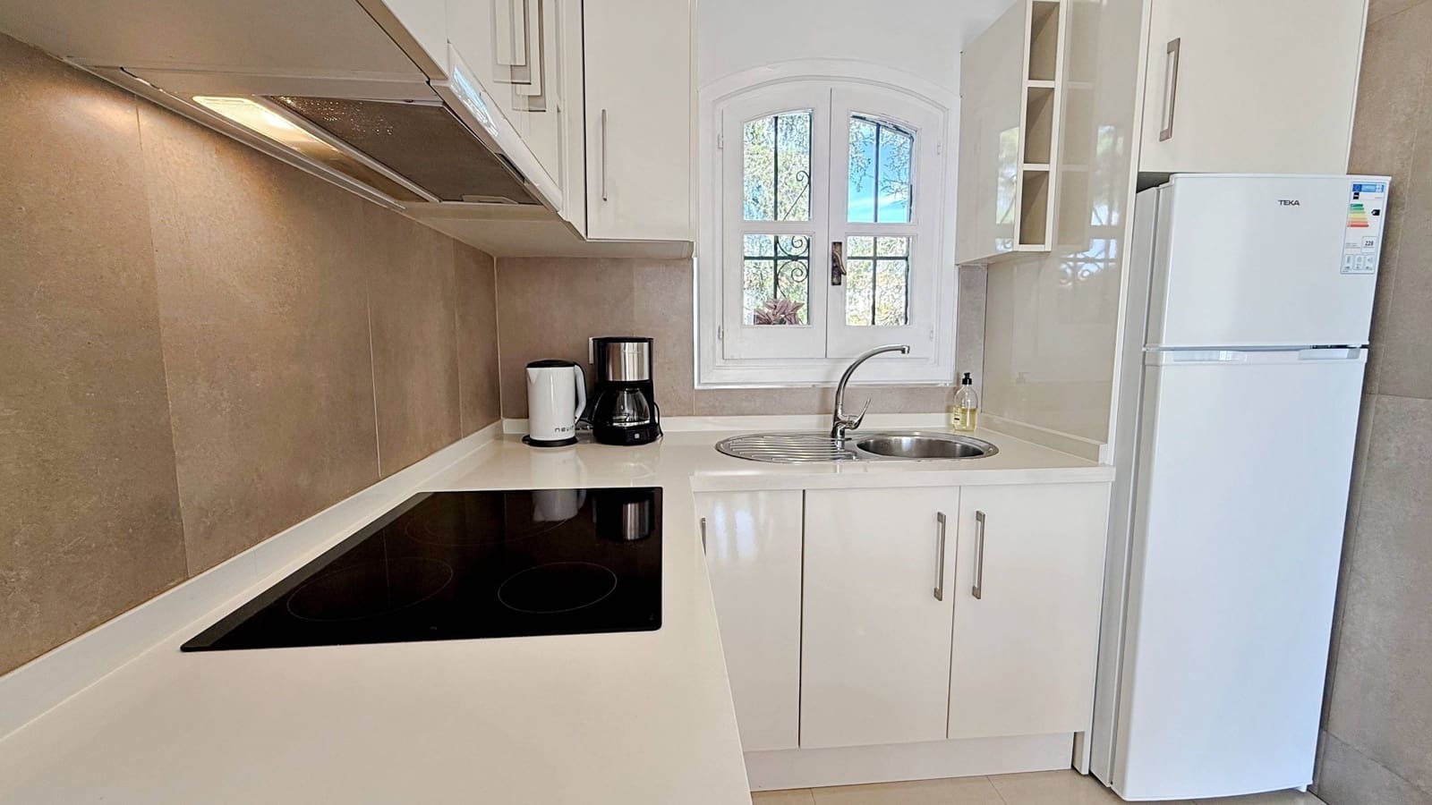 1 chambre Appartement à vendre à Nerja avec piscine - 299 000 € (Ref: 10100435)