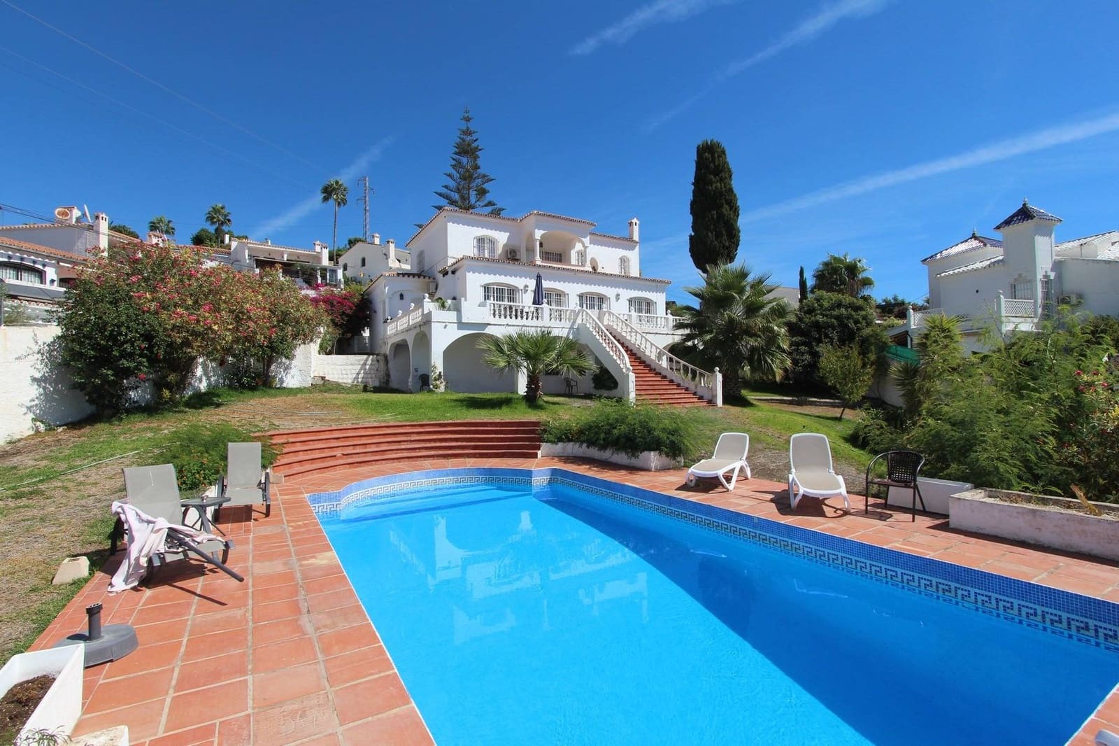 8 soveværelse Villa til salg i Nerja med swimmingpool - € 1.600.000 (Ref: 10155272)