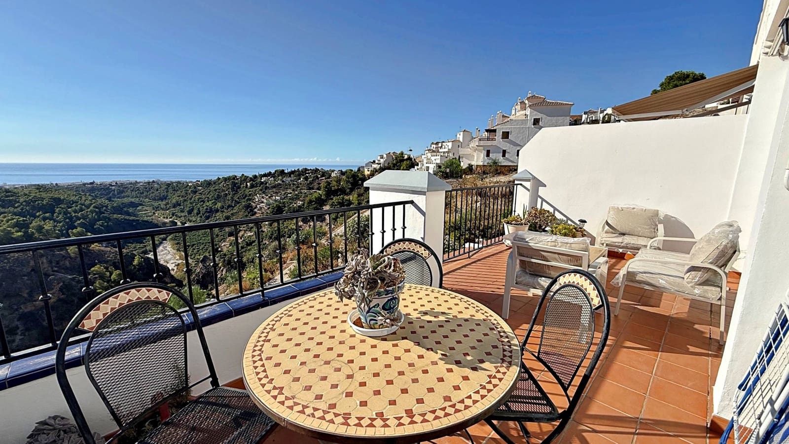 3 chambre Villa/Maison à vendre à Frigiliana avec piscine - 950 000 € (Ref: 10161511)