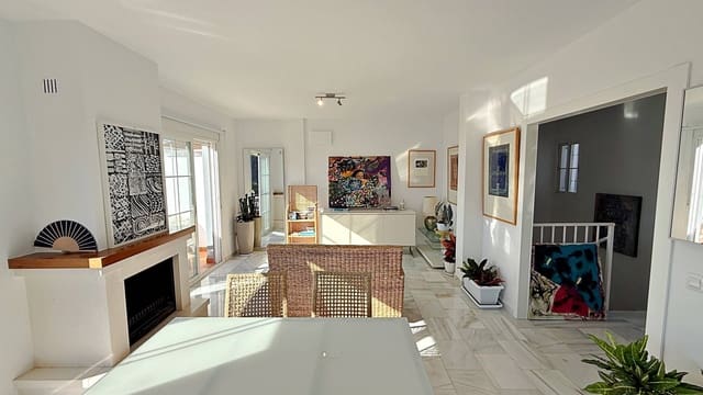 3 chambre Villa/Maison à vendre à Frigiliana avec piscine - 950 000 € (Ref: 10161511)