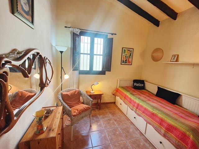 3 quarto Moradia para venda em Nerja com piscina - 365 000 € (Ref: 8086110)