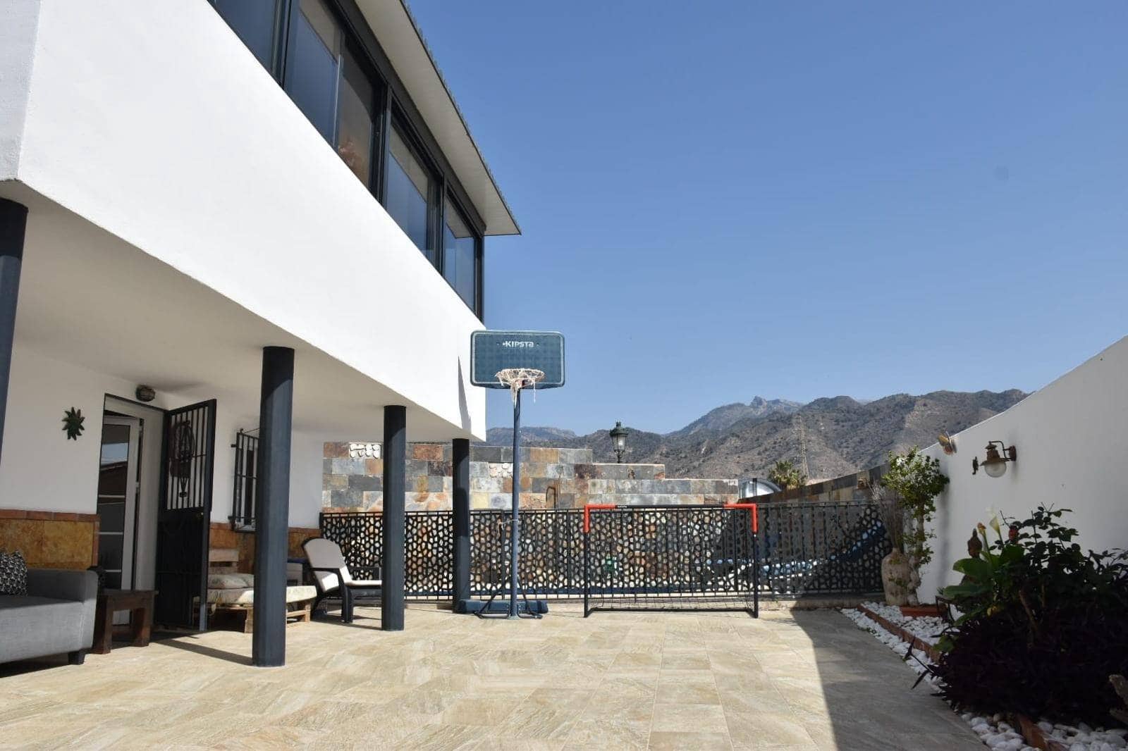 3 quarto Moradia para venda em Nerja com piscina - 630 000 € (Ref: 8275262)