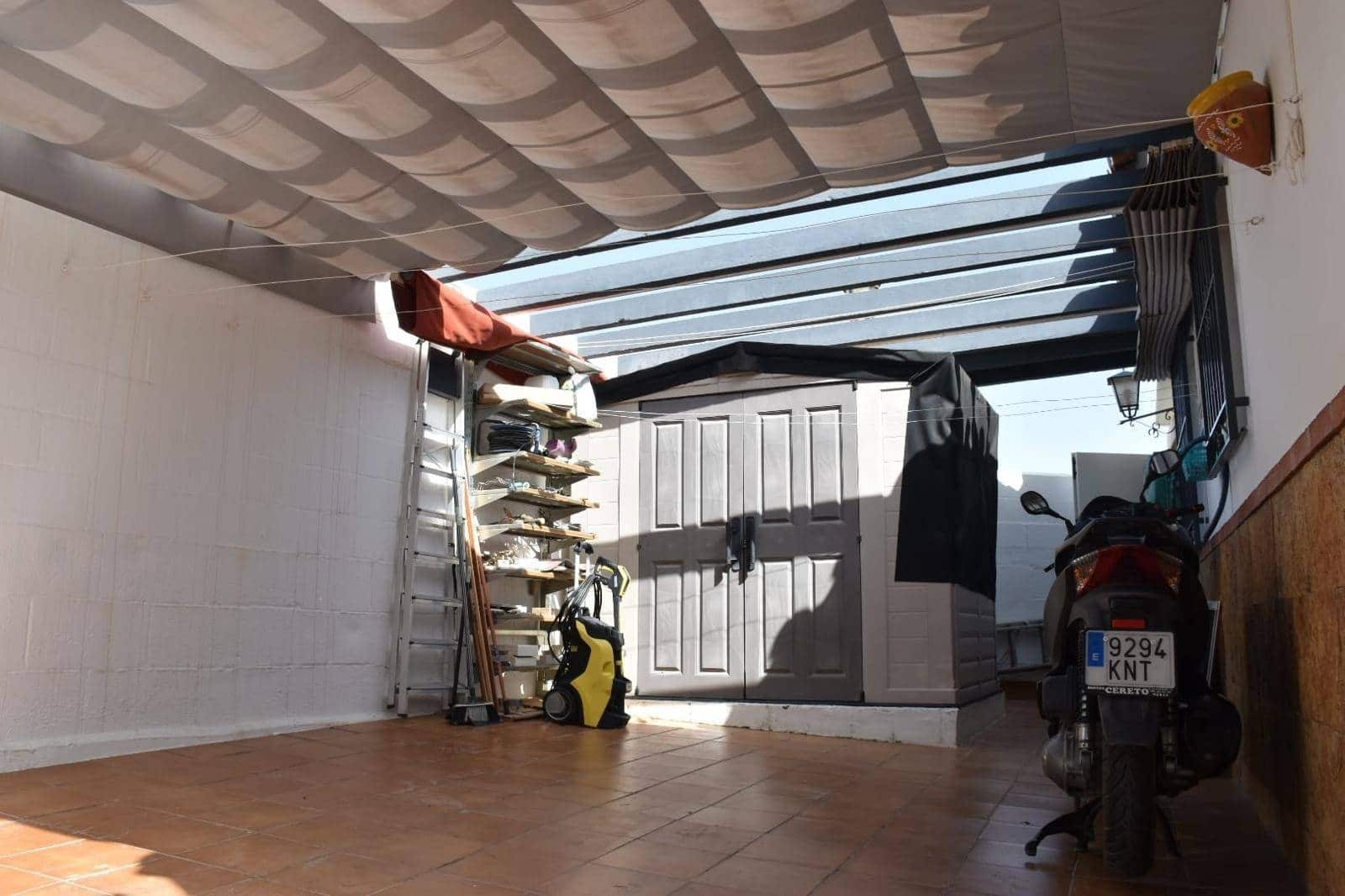 3 quarto Moradia para venda em Nerja com piscina - 630 000 € (Ref: 8275262)