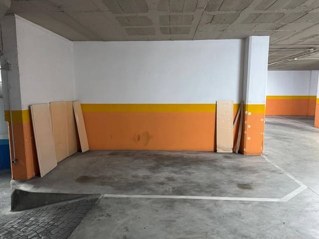 Garage til salg i Nerja - € 23.000 (Ref: 8806325)