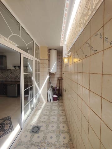 1 bedroom Apartment for sale in Avda Pescia - Ctra de Frigiliana, Nerja with pool - € 185,000 (Ref: 8972138)