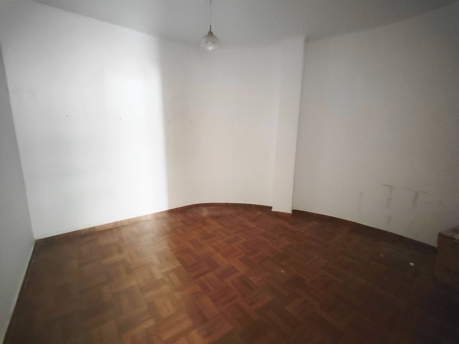 Local Comercial en Nerja en alquiler - 2.200 € (Ref: 8988377)