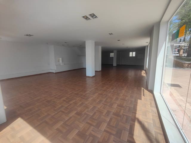 Commercieel te koop in Nerja - € 690.000 (Ref: 9026592)