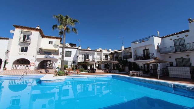 2 soveværelse Rækkehus til salg i Nueva Nerja, Nerja med swimmingpool - € 340.000 (Ref: 9108572)