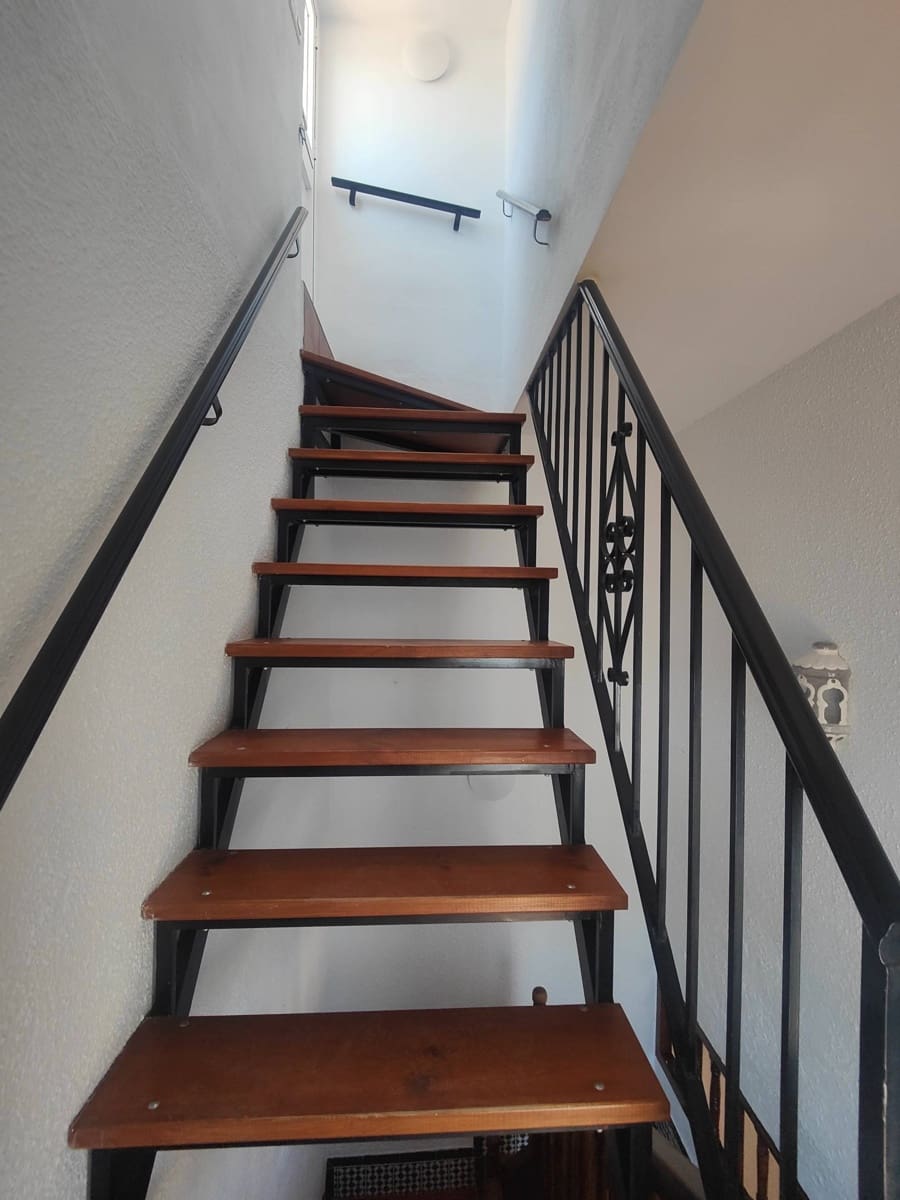 2 soveværelse Rækkehus til salg i Nerja med swimmingpool - € 340.000 (Ref: 9108572)