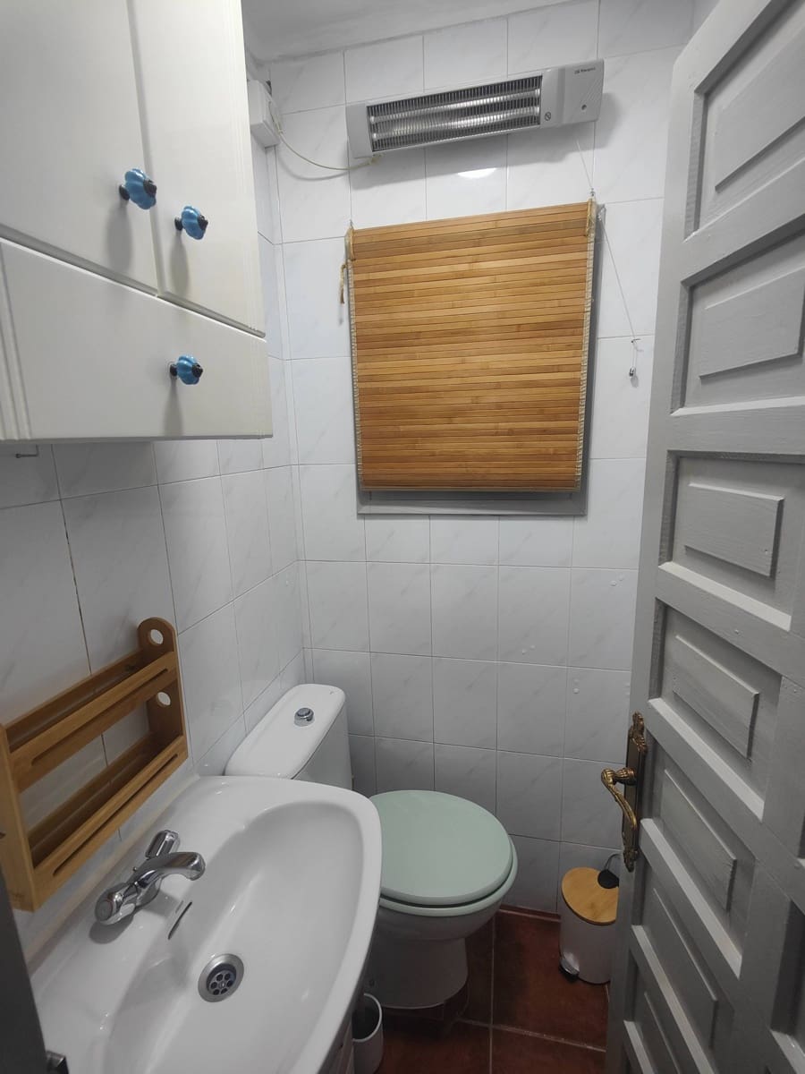 2 soveværelse Rækkehus til salg i Nerja med swimmingpool - € 340.000 (Ref: 9108572)