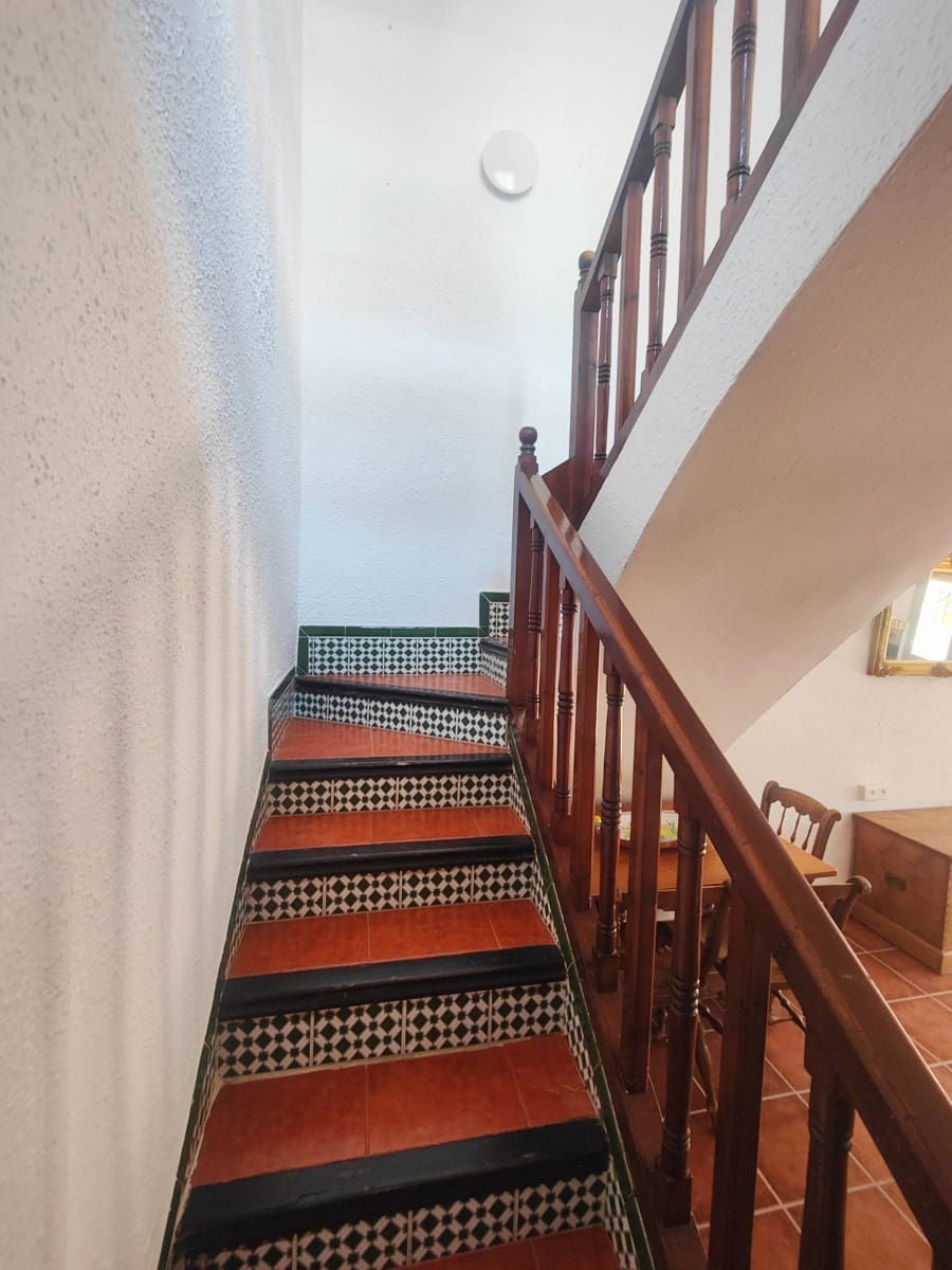 2 soveværelse Rækkehus til salg i Nerja med swimmingpool - € 340.000 (Ref: 9108572)